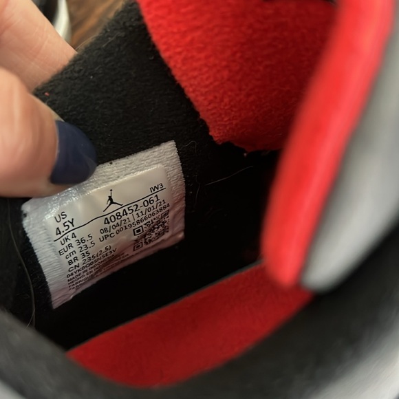 Air Jordan 4 Retro shoes - Picture 7 of 7